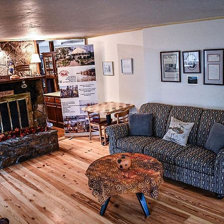 Brook Road Inn Goshen Dış mekan fotoğraf