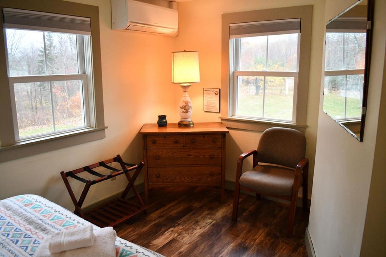 Brook Road Inn Goshen Dış mekan fotoğraf